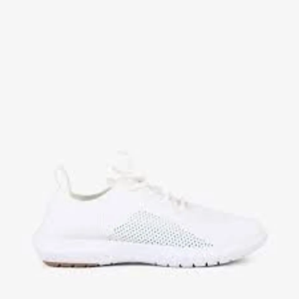EMU AUSTRALIA SPRINGBROOK WHITE TRAINERS SIZE 7