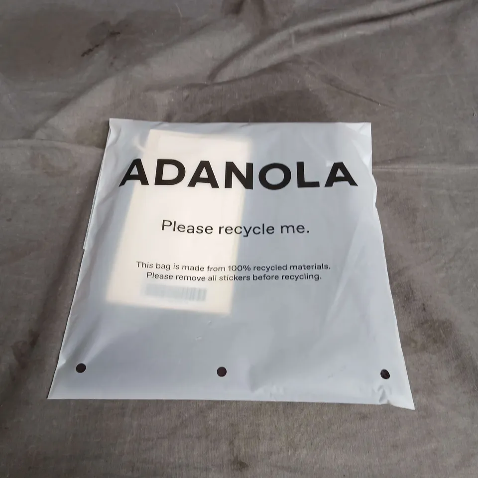 BAGGED ADANOLA ULTIMATE LEGGINGS IN COFFEE BEAN SIZE M