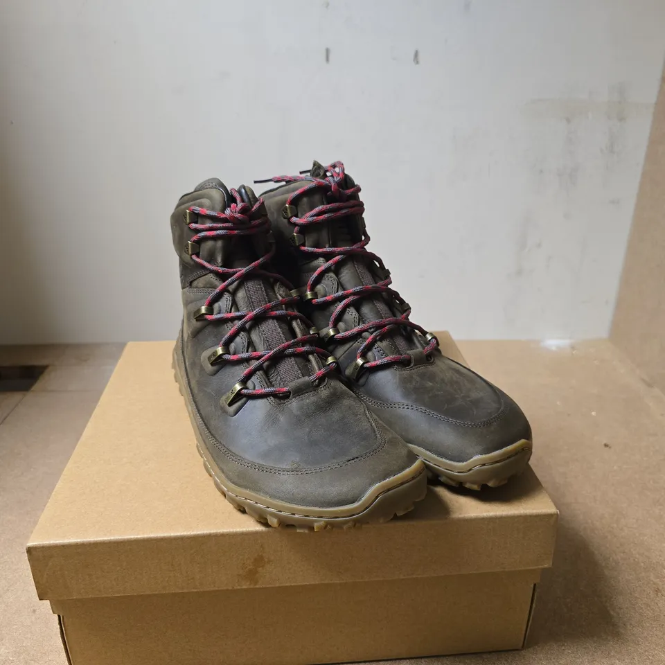VIVO BAREFOOT WOMENS TRACKER LEATHER BRACKEN UK 6 BOXED