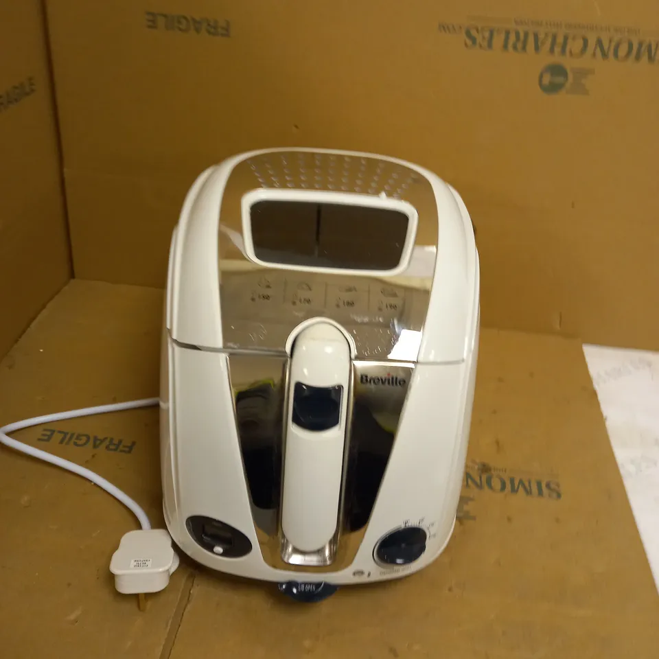 BREVILLE EASY CLEAN DIGITAL FRYER 