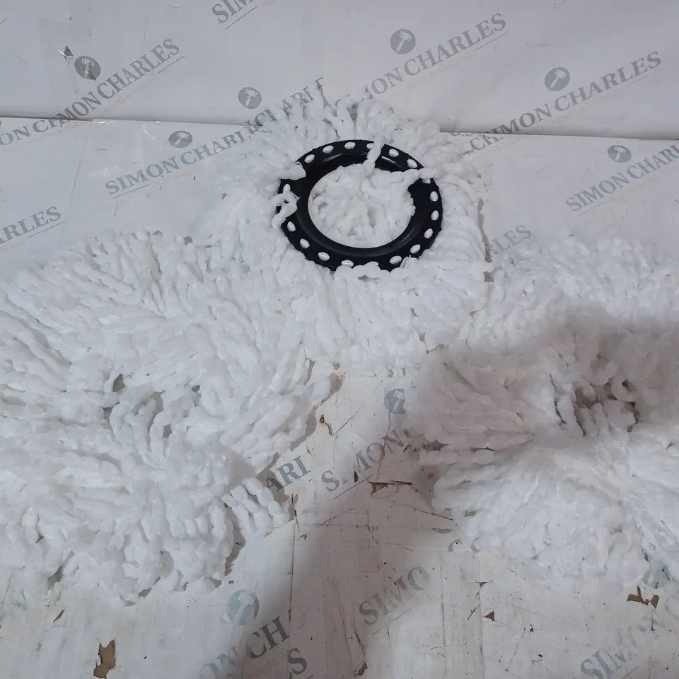 BOXED SPIN MOP WITH ACCESSORIES 