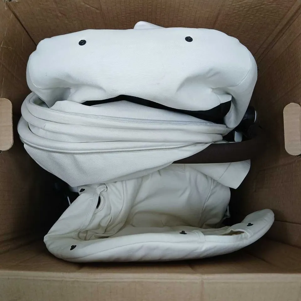 OS LUXURY 2-IN-1 PUSHCHAIR BUNDLE 