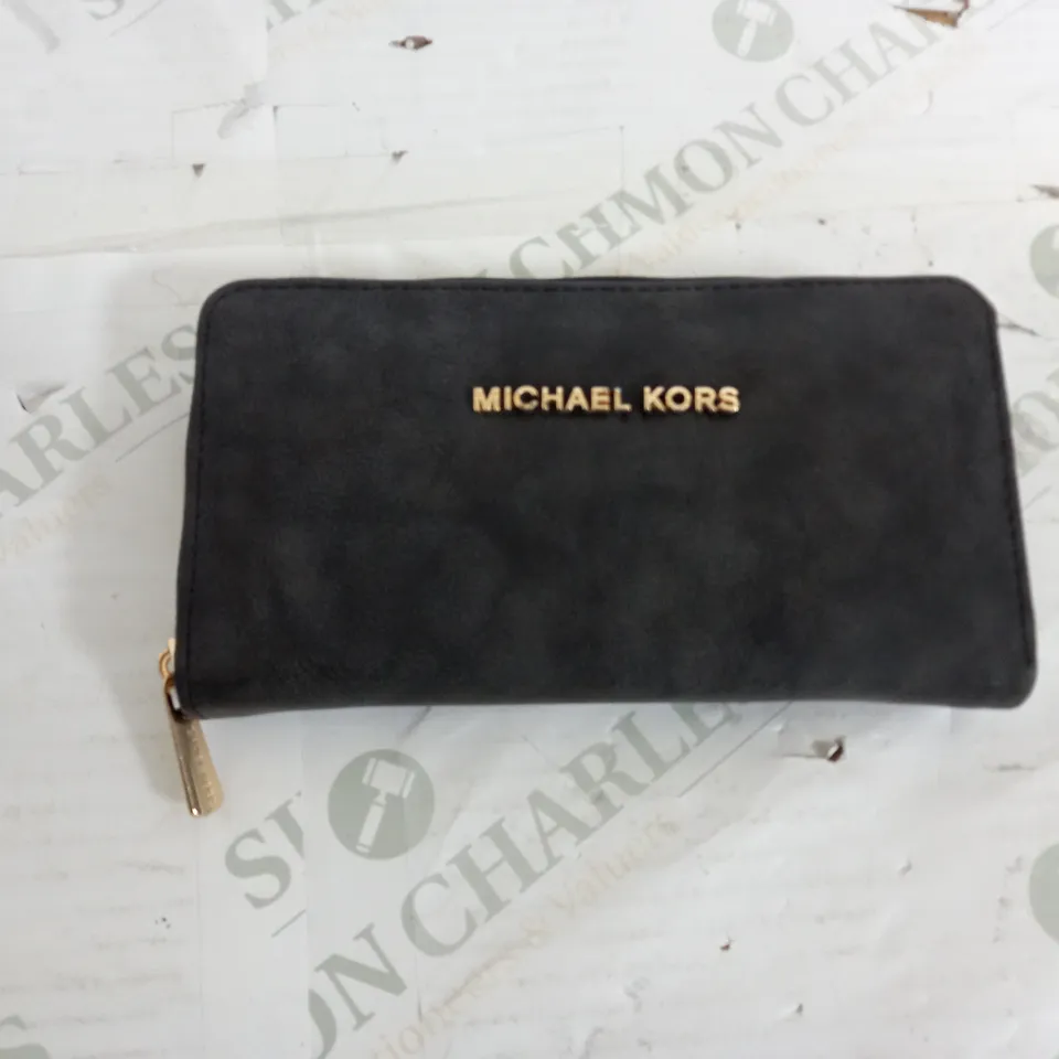 MICHAEL KORS PURSE IN CHARCOAL BLACK