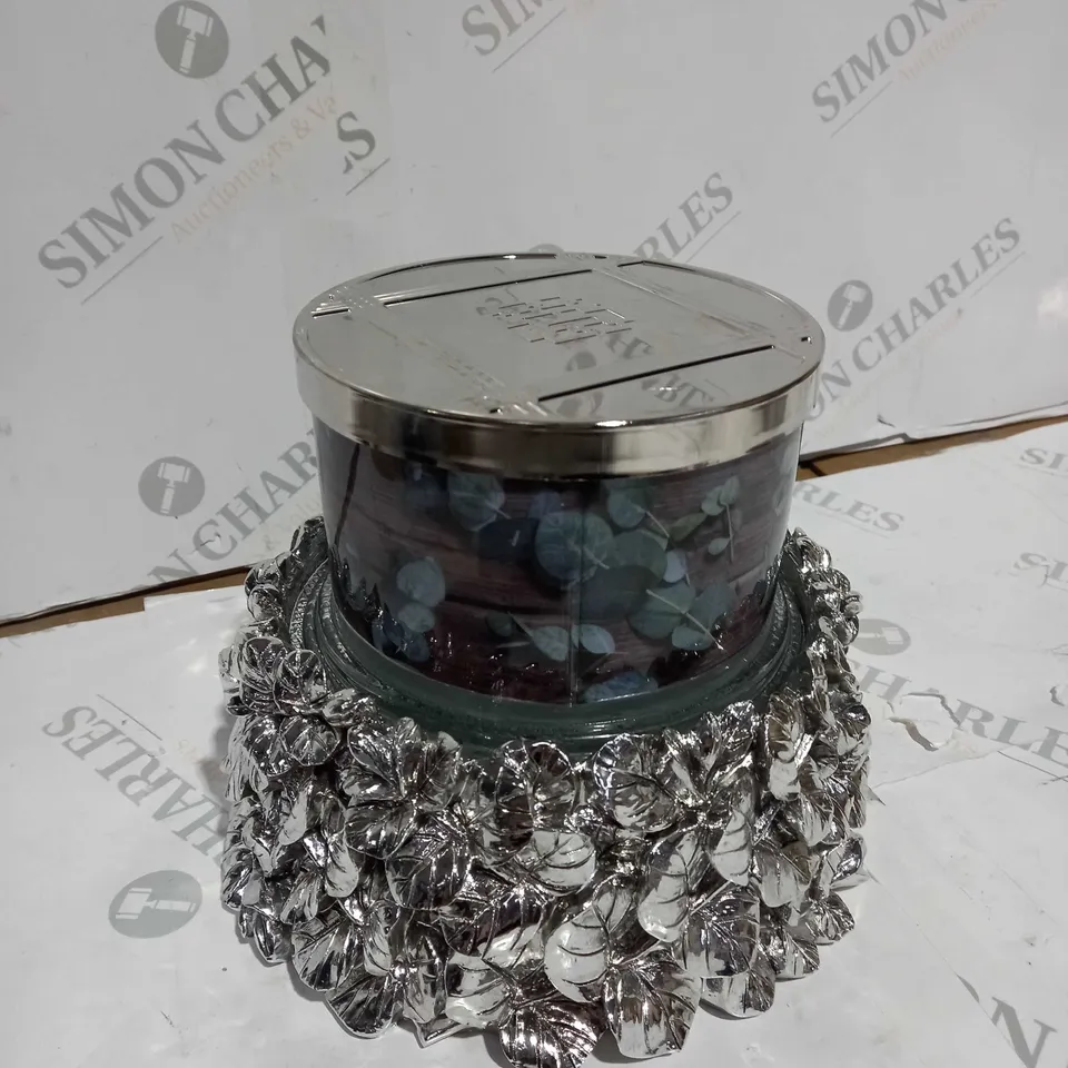 HOMEWORX BY HARRY SLATKIN EUCALYPTUS OAK PEDESTAL WITH 4 WICK CANDLE