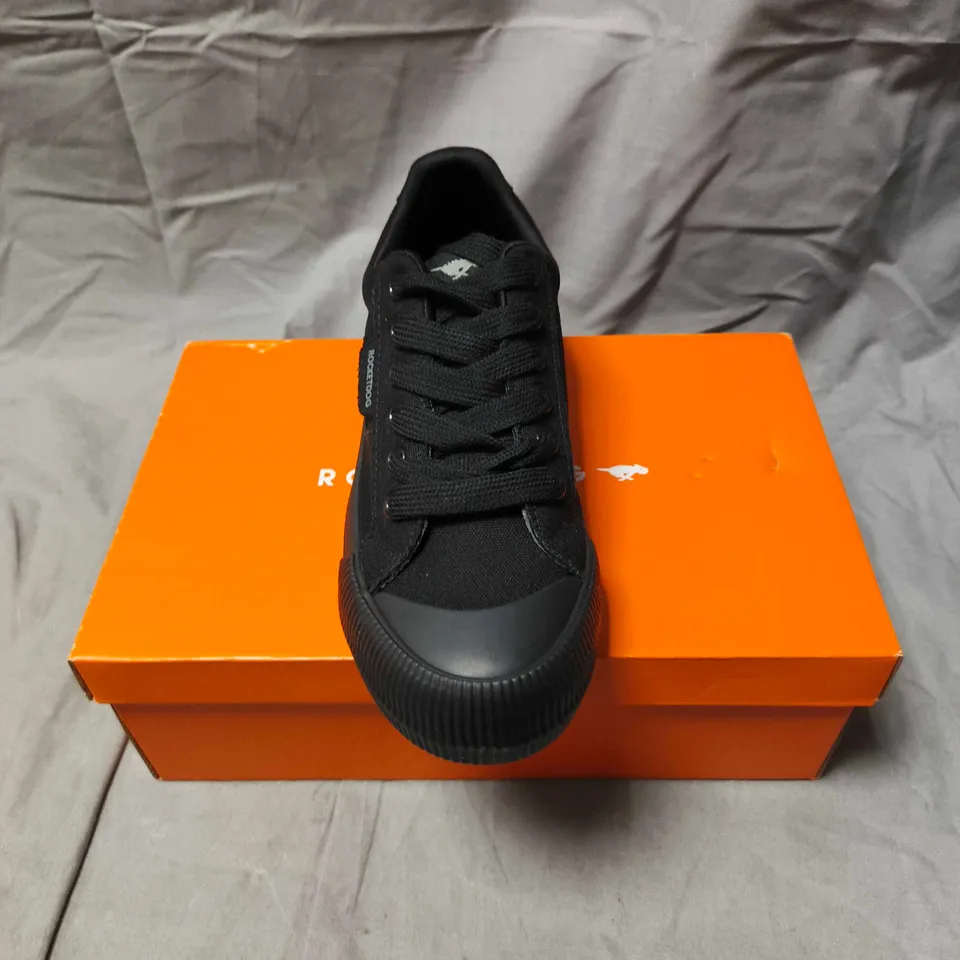 ROCKET DOG CHEERY 12A CANVAS TRAINERS - 5
