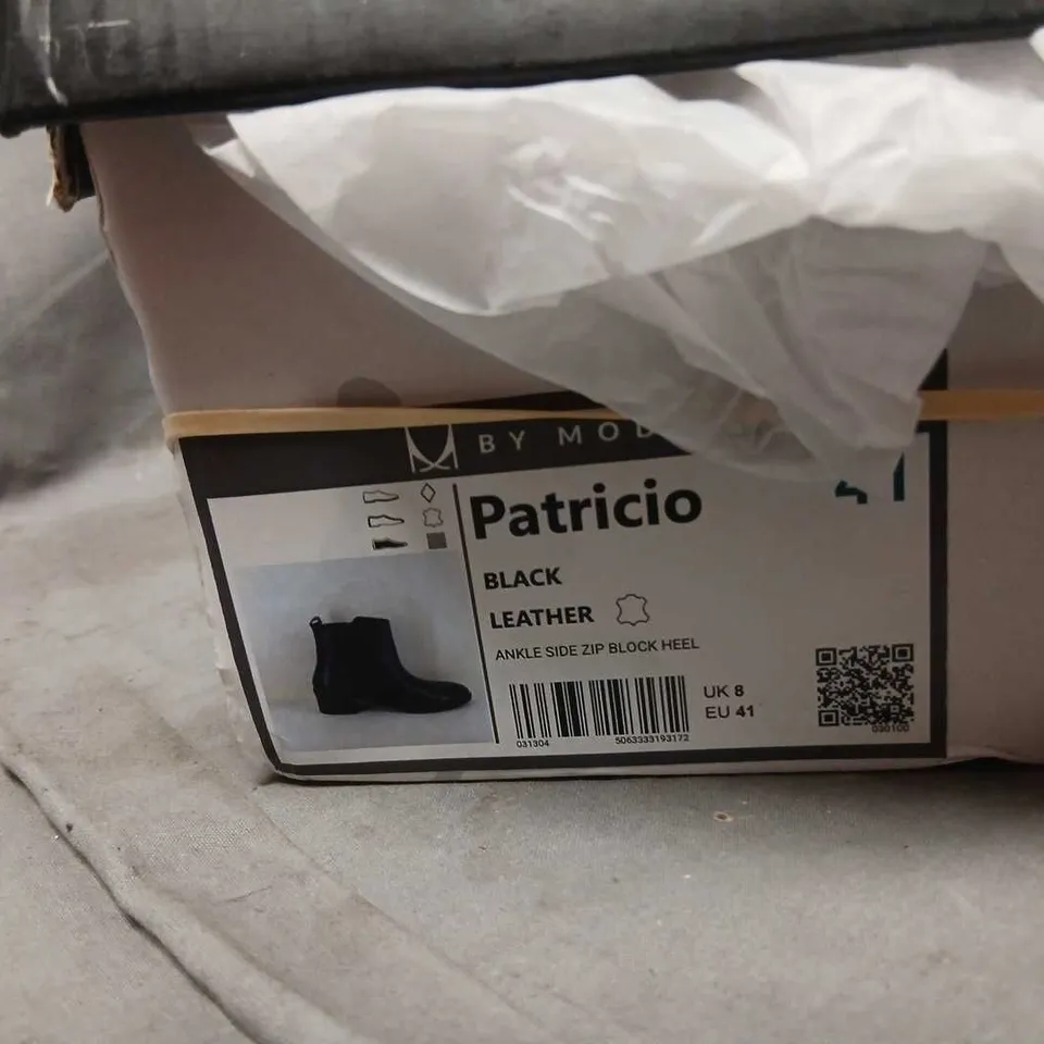BY MODA PATRICIO BLACK LEATHER ANKLE BOOT – UK 8 (EU 41) WITH SIDE ZIP