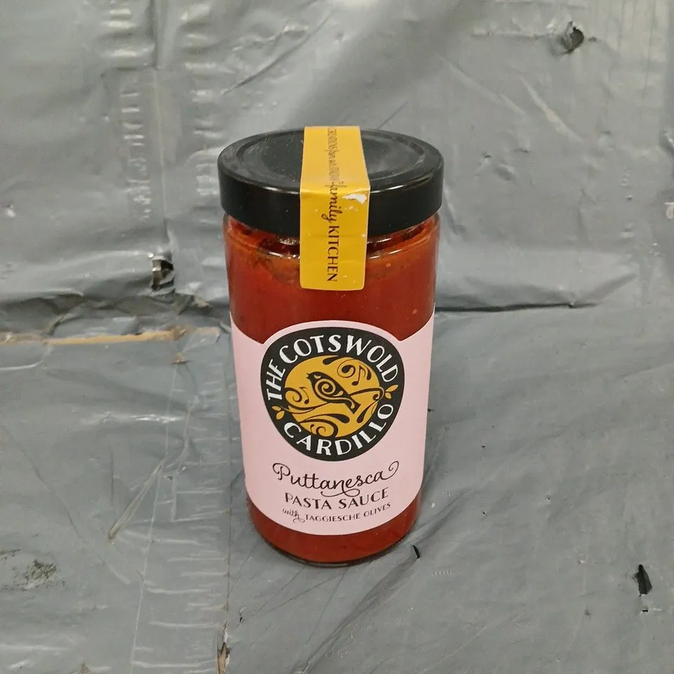 6 SEALED THE COTSWORLD PUTTANESCA PASTA SAUCE 500G
