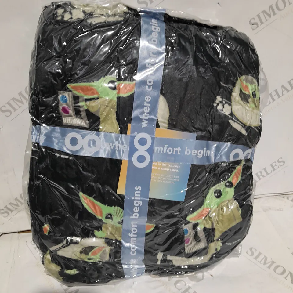 GOODINTHEOOD BABY YODA HOODED BLANKET