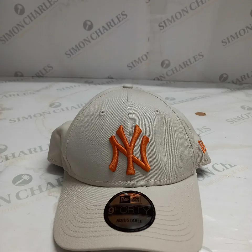 NEW YORK YANKEES BASEBALL CAP 