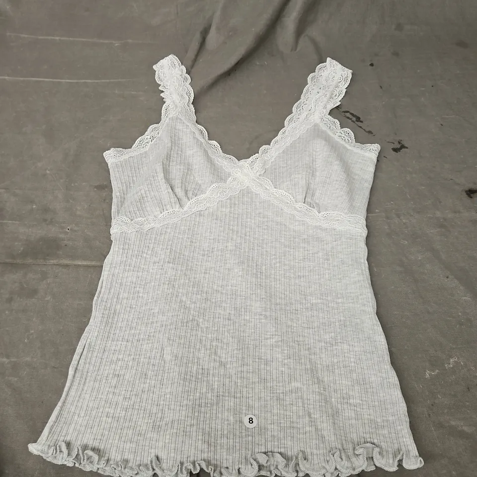 MISS SELFRIDGE LACE TRIM RIB CAMI TOP IN LIGHT GREY SIZE 8