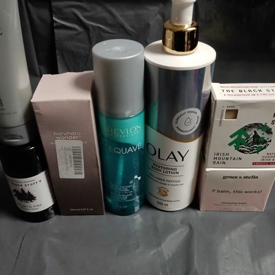 APPROXIMATELY 15 ASSORTED HEALTH & BEAUTY PRODUCTS TO INCLUDE MANE, REVLON AND OLAY