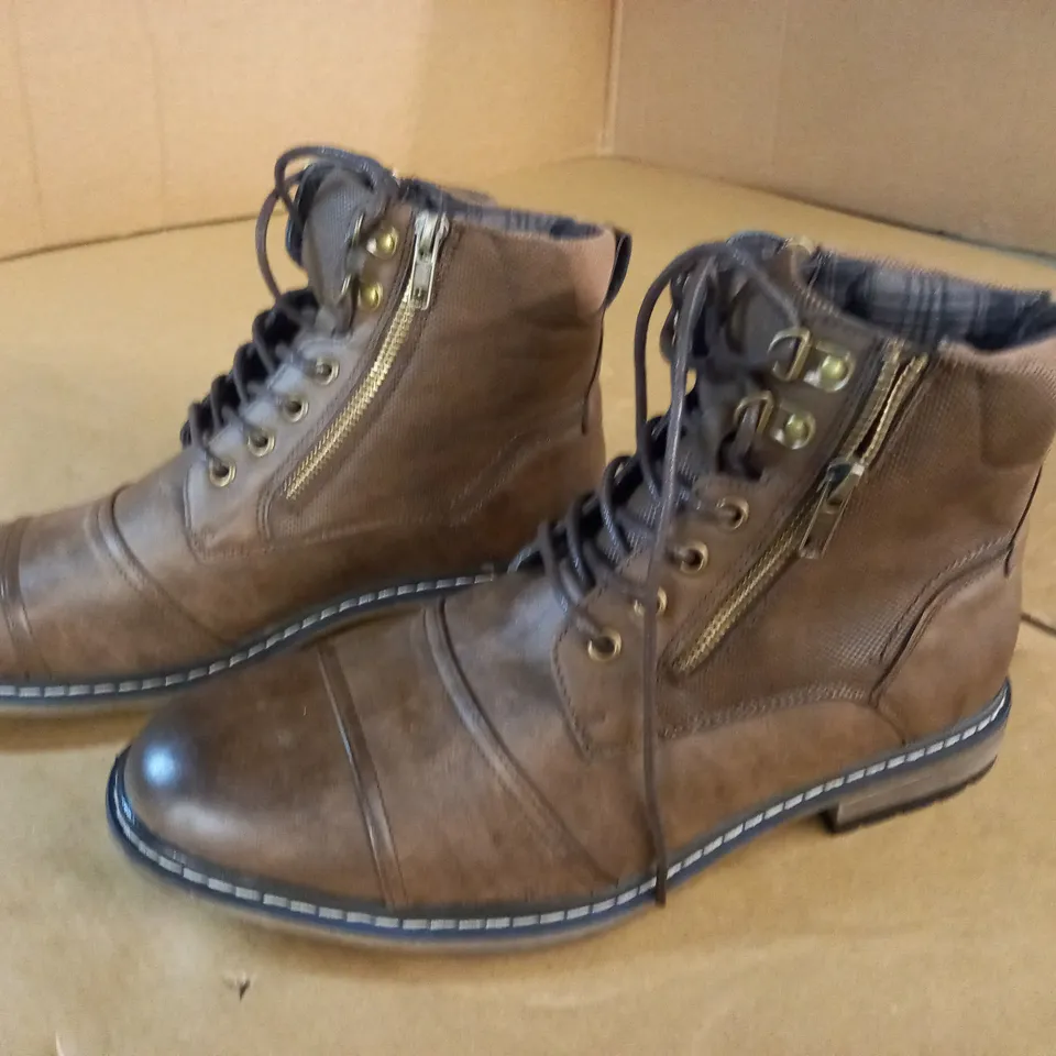 RIVER ISLAND BROWN LEATHER BOOTS - UK 9