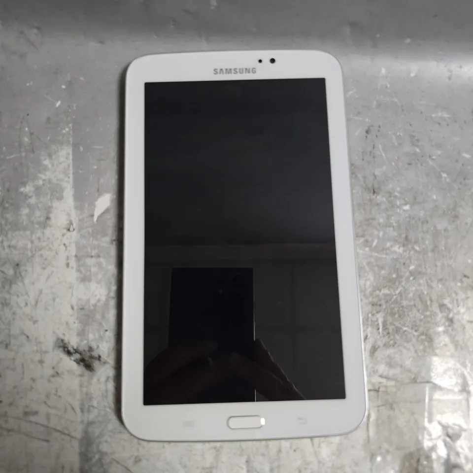 SAMSUNG GALAXY TAB 3 ANDROID TABLET IN WHITE