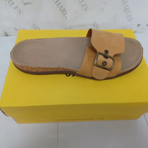 BOXED PAIR OF STRIVE SANDALS WITH TAN STRAP SIZE UK 7