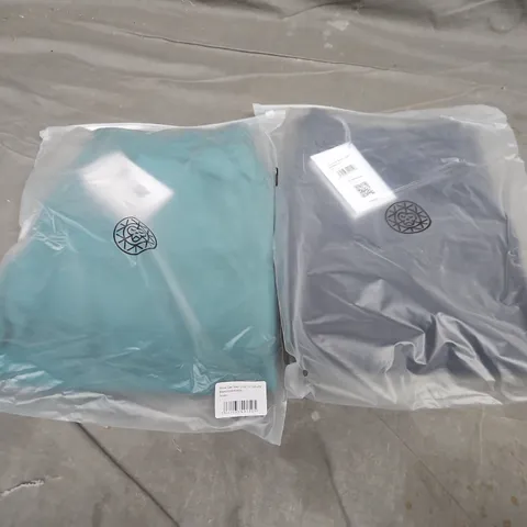 APPROXIMATELY 22 ASSORTED BAGGED CLOTHING ITEMS IN VARIOUS SIZES TO INCLUDE MENS GET YOUR COLD ON SHORTS IN GREEN & UNISEX BRASS MONKEY JOGGERS IN NAVY