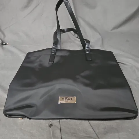 VERSACE HANDBAG – BLACK TOTE WITH LOGO PLAQUE
