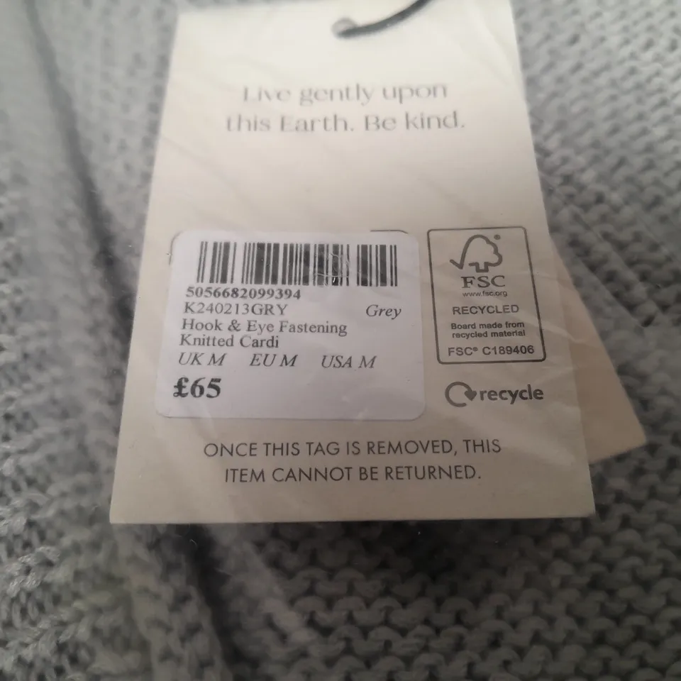 BAGGED NOBODYS CHILD HOOK & EYE FASTENING KNITTED CARDIGAN IN GREY - UK M