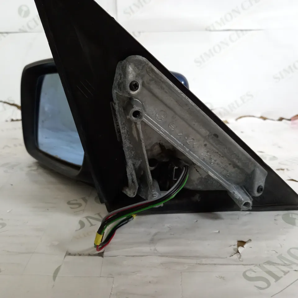 BMW PASSENGER SIDE MIRROR 