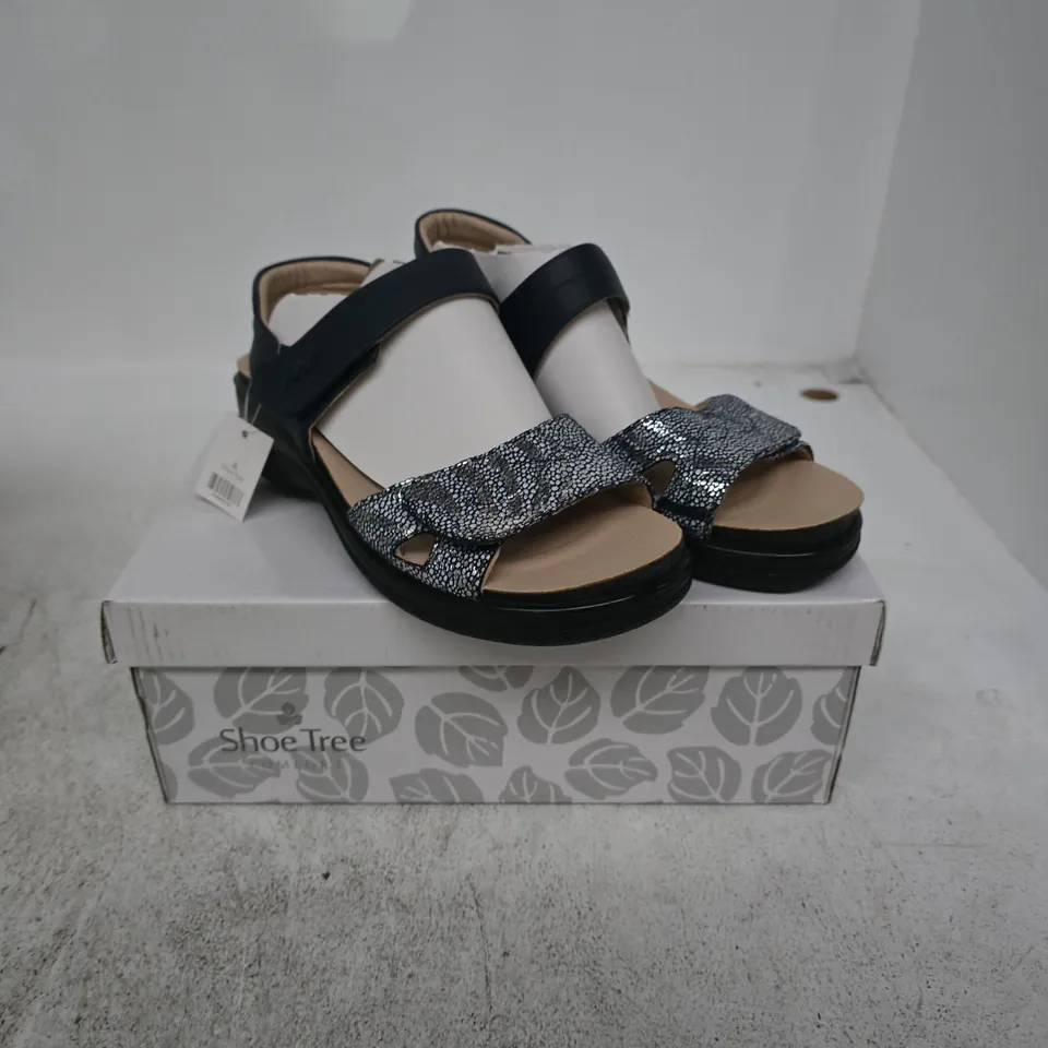 SHOE TREE COMFORT IRIS SANDALS – 4