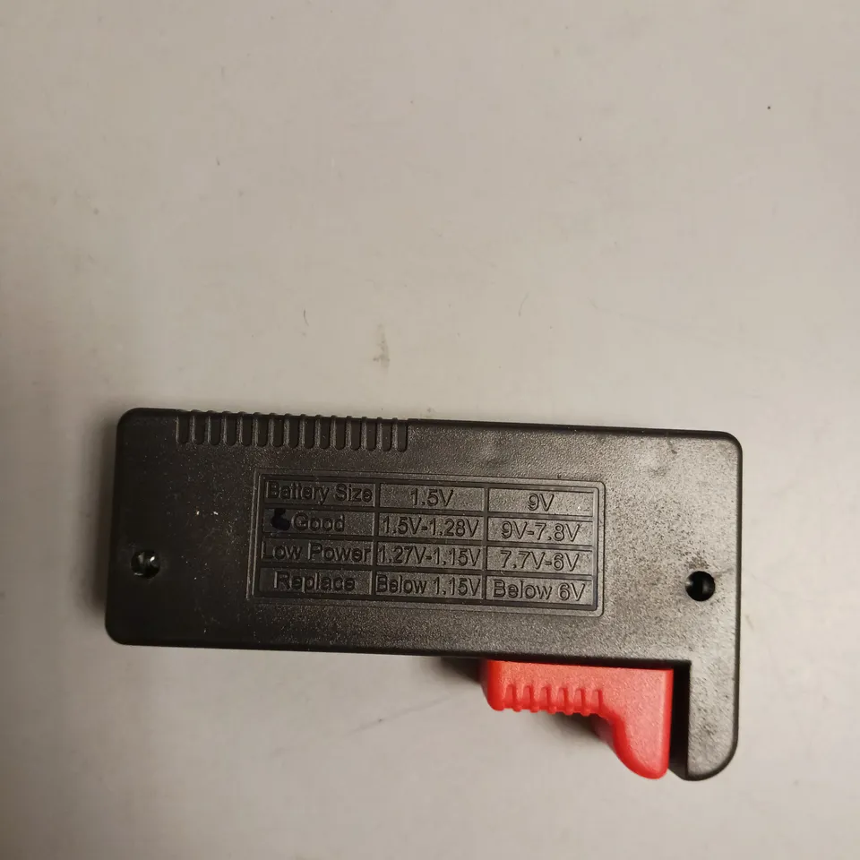 UNBRANDED BATTERY TESTER FITS UP TO D
