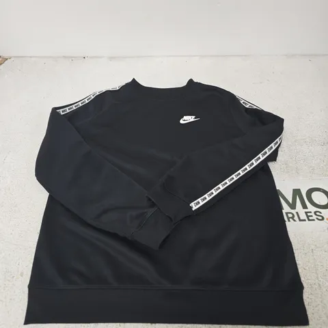 NIKE BLACK LONG-SLEEVE TOP – SIZE CHILDRENS L