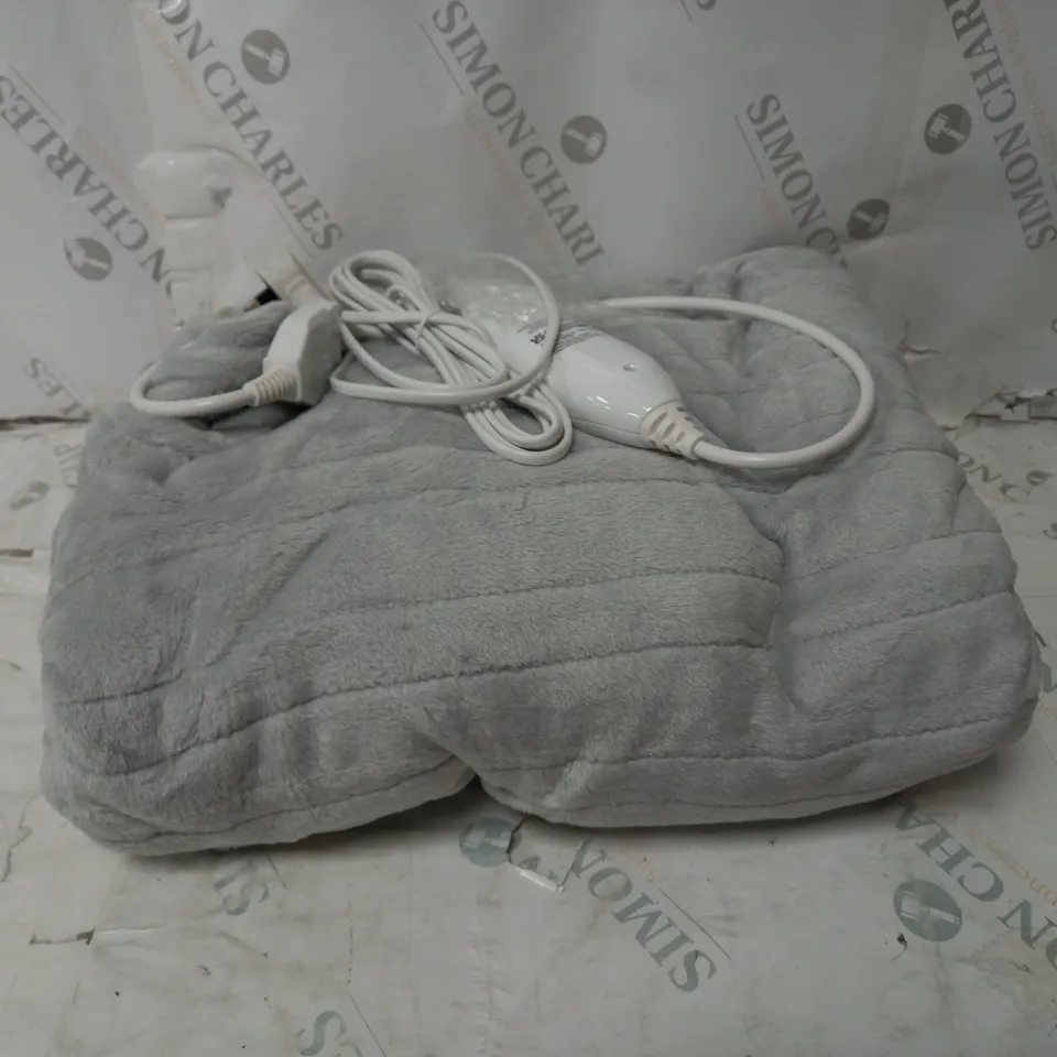 BOXED COZEE HOME VELVETSOFT HEATED THROW IN LIGHT GREY