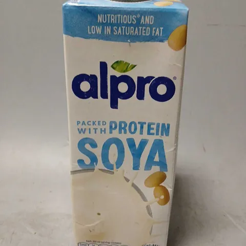 TOTE OF 8 ALPRO PROTEIN SOYA MILK 