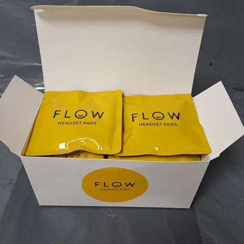 APPROXIMATELY 20 FLOW HEADSET PADS 
