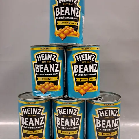 TOTE OF APPROXIMATELY 15 CANS OF HEINZ BEANS