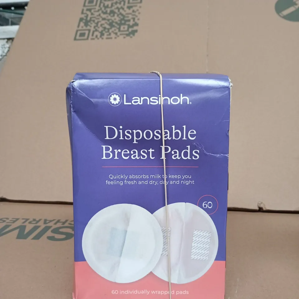 BOX OF APPROXIMATELY 20 ASSORTED GOODS INCLUDING RED PILLOW CASE, SPACEGOODS METAL INSULATED MUG AND LANSINOH DISPOSABLE BREAST PADS