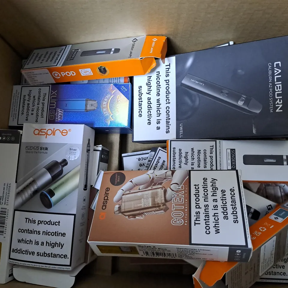 APPROXIMATELY 20 ASSORTED E-CIGARETTE PRODUCTS TO INCLUDE VAPORESSO ARMOUR S, VAPORESSO TARGET 200, INNOKIN, ENDURA T18II