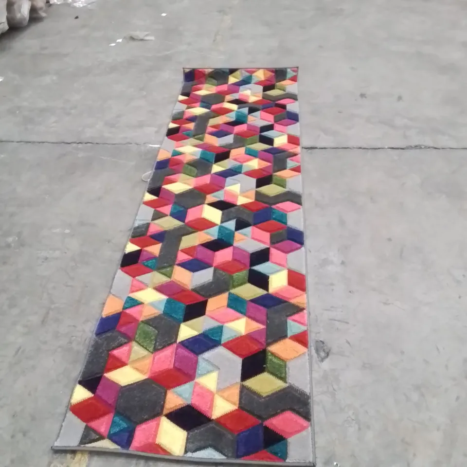 QUALITY DESIGNER AREA RUG - APPROXIMATELY 240X70CM