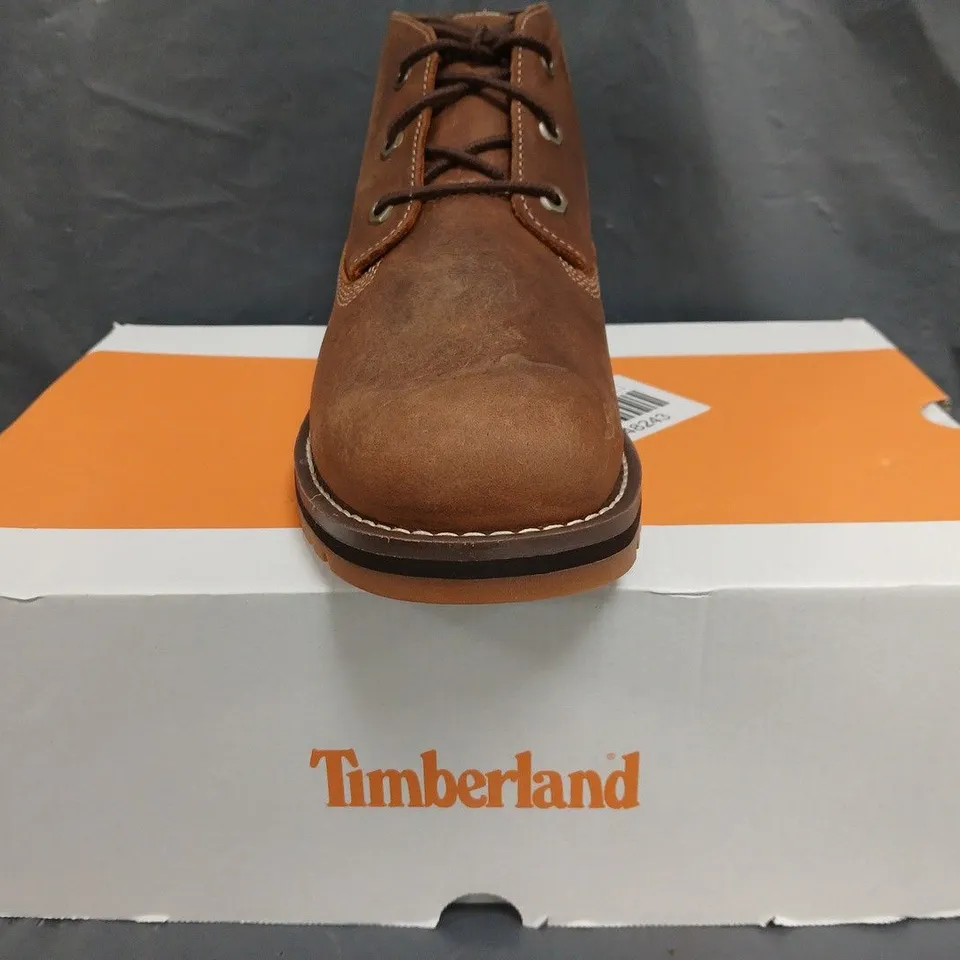 BOXED PAIR OF TIMBERLAND MID LACE WATERPROOF BOOTS IN BROWN SIZE UK 7