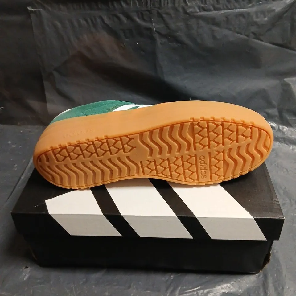 ADIDAS GAZELLE GREEN SUEDE TRAINERS – GUM SOLE UK 8