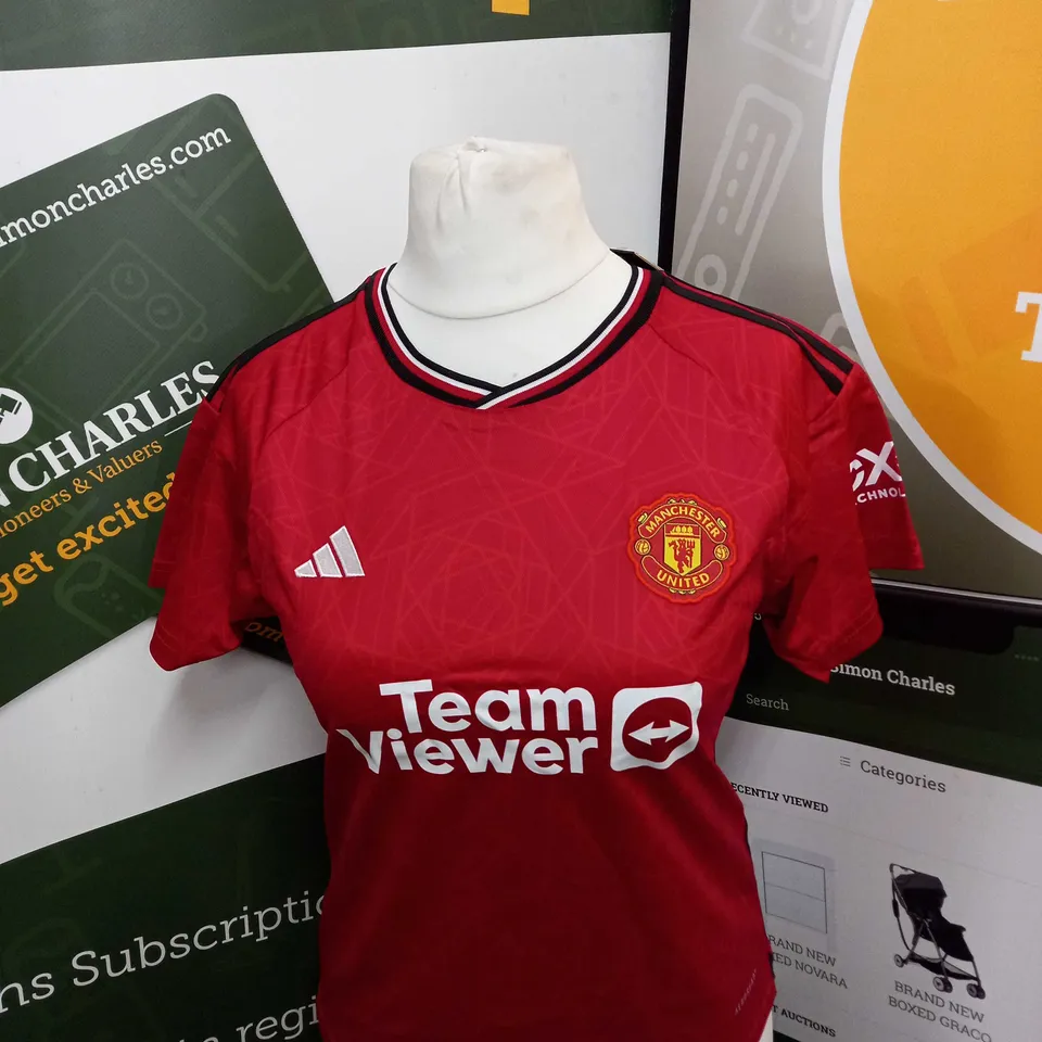 MANCHESTER UNITED FC FUL KIT WITH RUPEY 10 SIZE 24