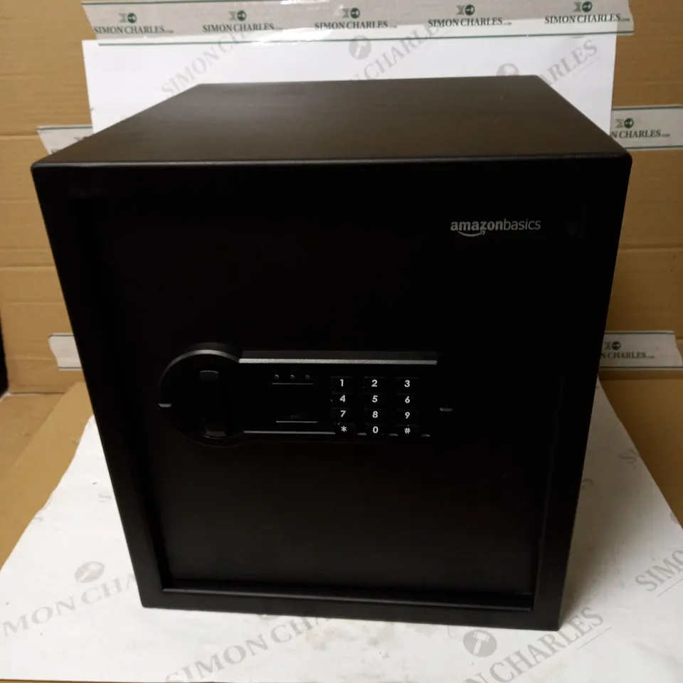 AMAZONBASICS 34L HOME SAFE