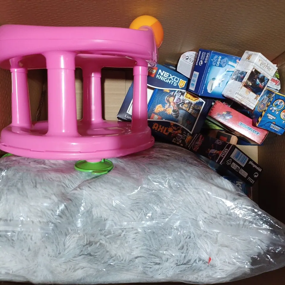 BOX OF APPROXIMATELY 15 ASSORTED HOUSEHOLD ITEMS TO INCLUDE PLAYMOBIL 9411 SUPER 4, PLAYMOBIL 9004 SUPER 4, MARVEL SPIDERMAN SOMETHING WILD CARD GAME, ETC