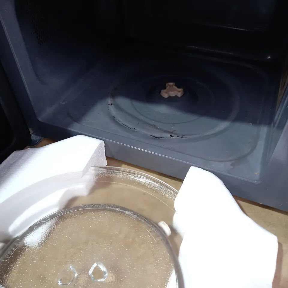 PANASONIC MICROWAVE OVEN - SILVER