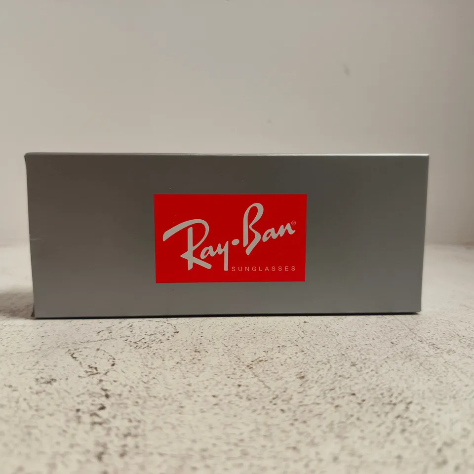 RAY-BAN RB2140 WAYFARER SUNGLASSES – BLACK/RED FRAME, GREEN LENSES