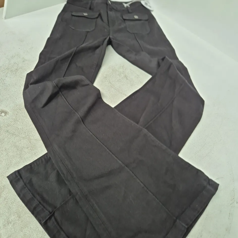 DONNA IDA JEANS – BLACK PATCH POCKET BOOTCUT, UK 10 (30IN WAIST)