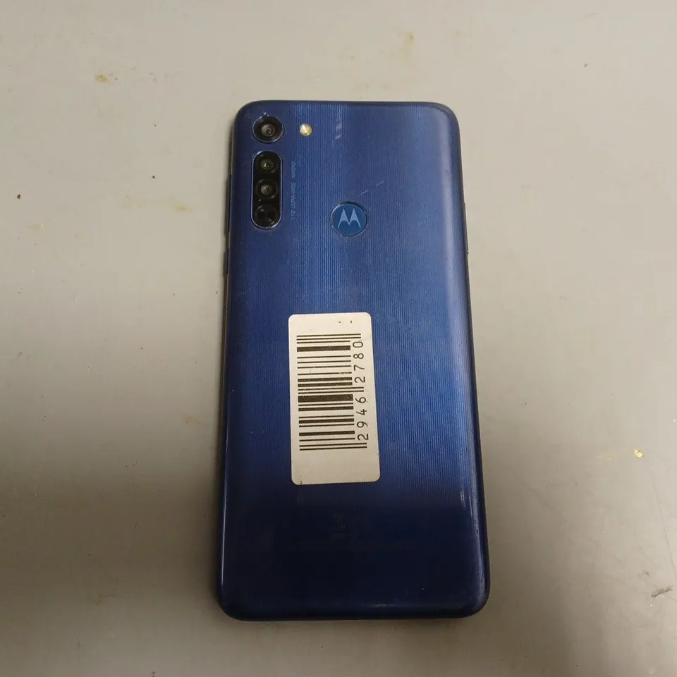 MOTOROLA MOTO G8