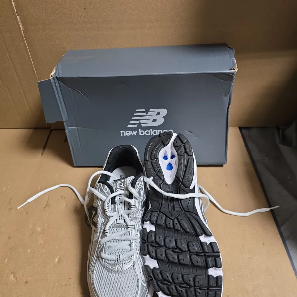 NEW BALANCE RUNNING SHOES – GREY/WHITE - UK SIZE 6 