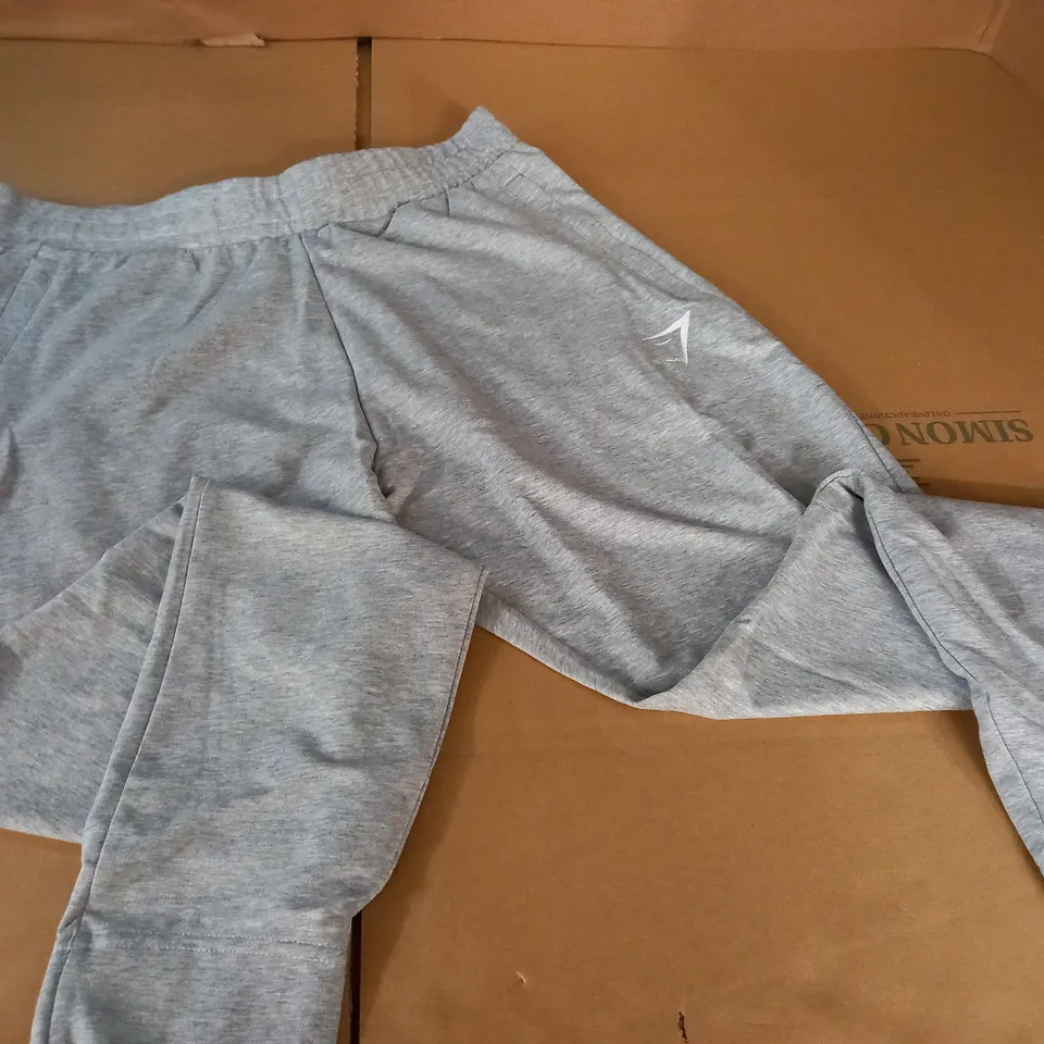 GYMSHARK GREY JOGGERS - L