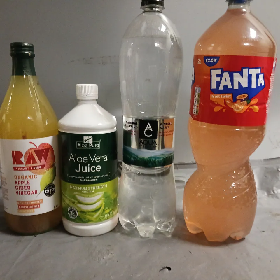 LOT OF 4 ASSORTED DRINK ITEMS TO INCLUDE ALOE VERA JUICE AND ORGANIC APPLE CIDER VINEGAR