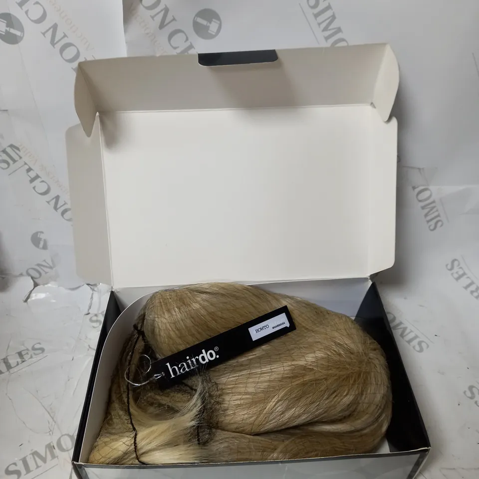 ROMANTIC LAYERS WIG BY HAIRDO - SANDY BLONDE 