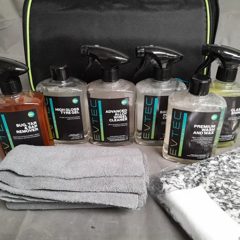 EVTEC 8-PIECE CAR CLEANING KIT IN CARRY BAG