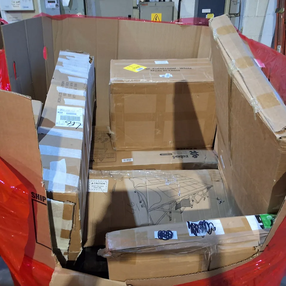 PALLET OF ASSORTED HOUSEHOLD ITEMS TO INCLUDE CAMPING COT, PLAY KITCHEN AND METAL STORAGE UNIT