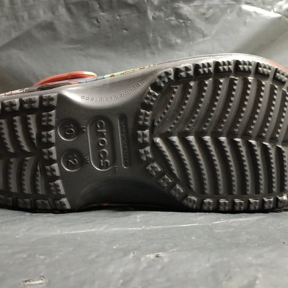 PAIR OF CROCS DISNEY PIXAR CARS TOW MATER CLOGS SIZE UK M9/W10