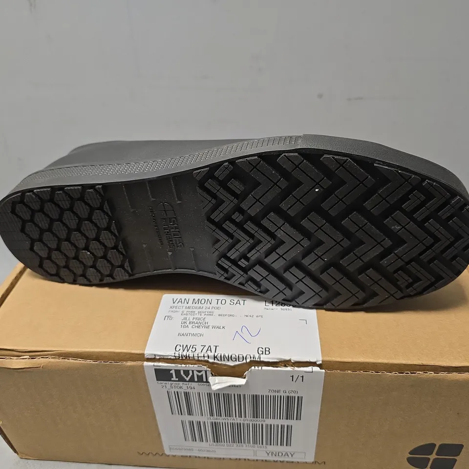 BOXED SHOES FOR CREWS OLD SCHOOL LOW RIDER IV BLACK - UK 9.5