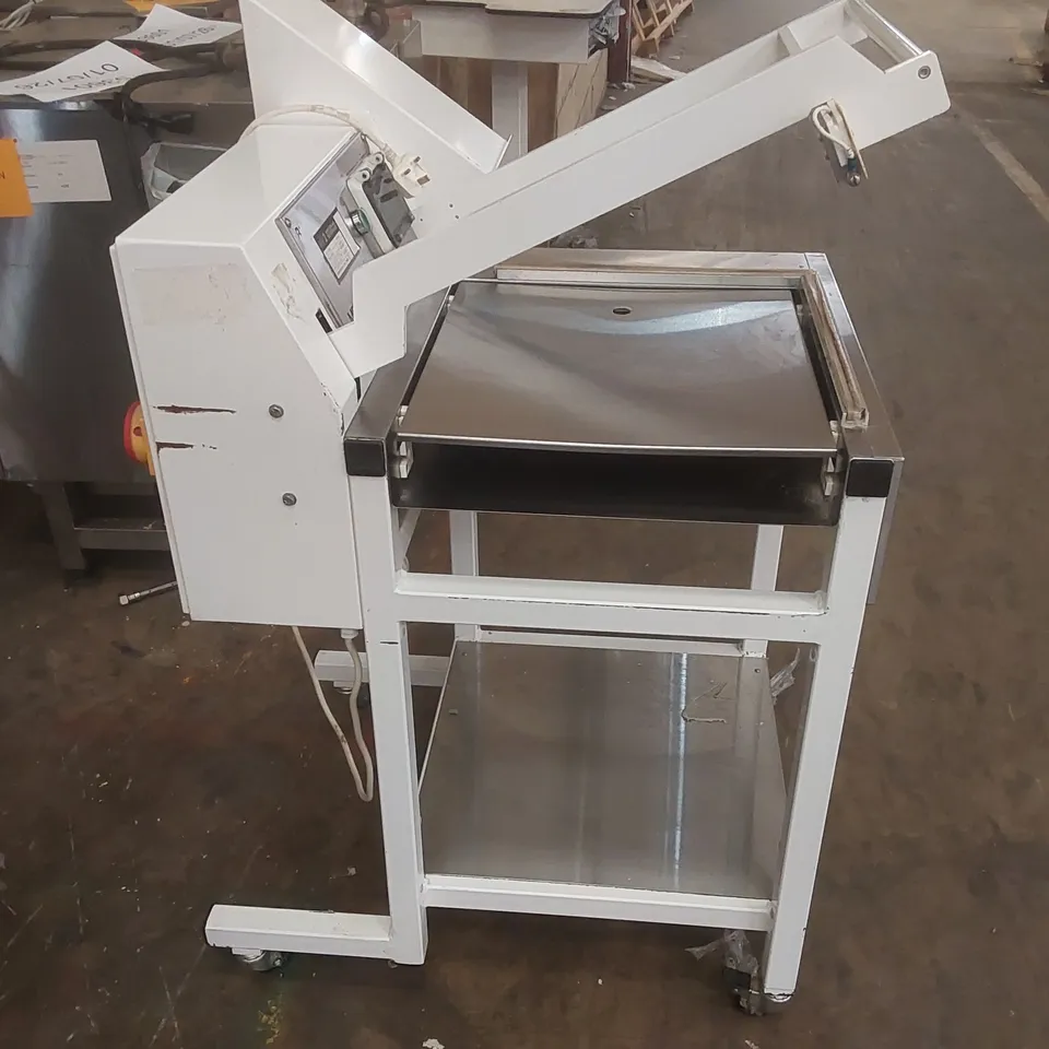 BLUEBIRD MERLIN L-SEALER